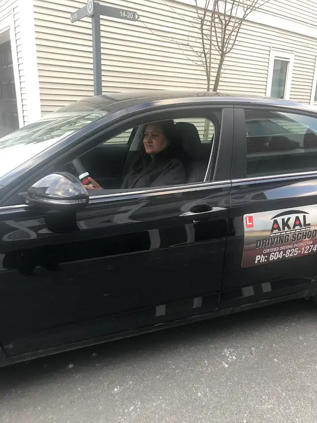 Lessons in an Akal car
